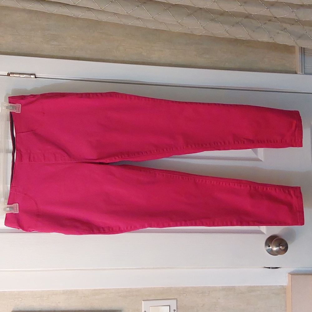 Ellen Tracy pullover pink denim leggings